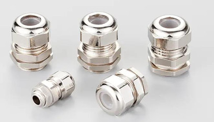 如何購買雨天用金屬電纜防水接頭？