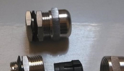 不銹鋼防水接頭是如何防水防塵的？