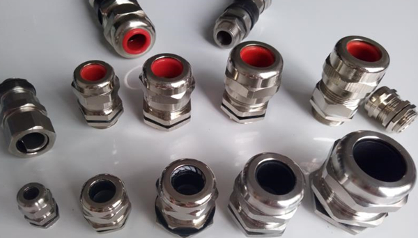 304不銹鋼電纜防水接頭定制費(fèi)用大概是多少？